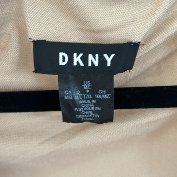 DKNY long sleeved wrap-front cardigan. Great transitional piece,dress up or down - Picture 3 of 6